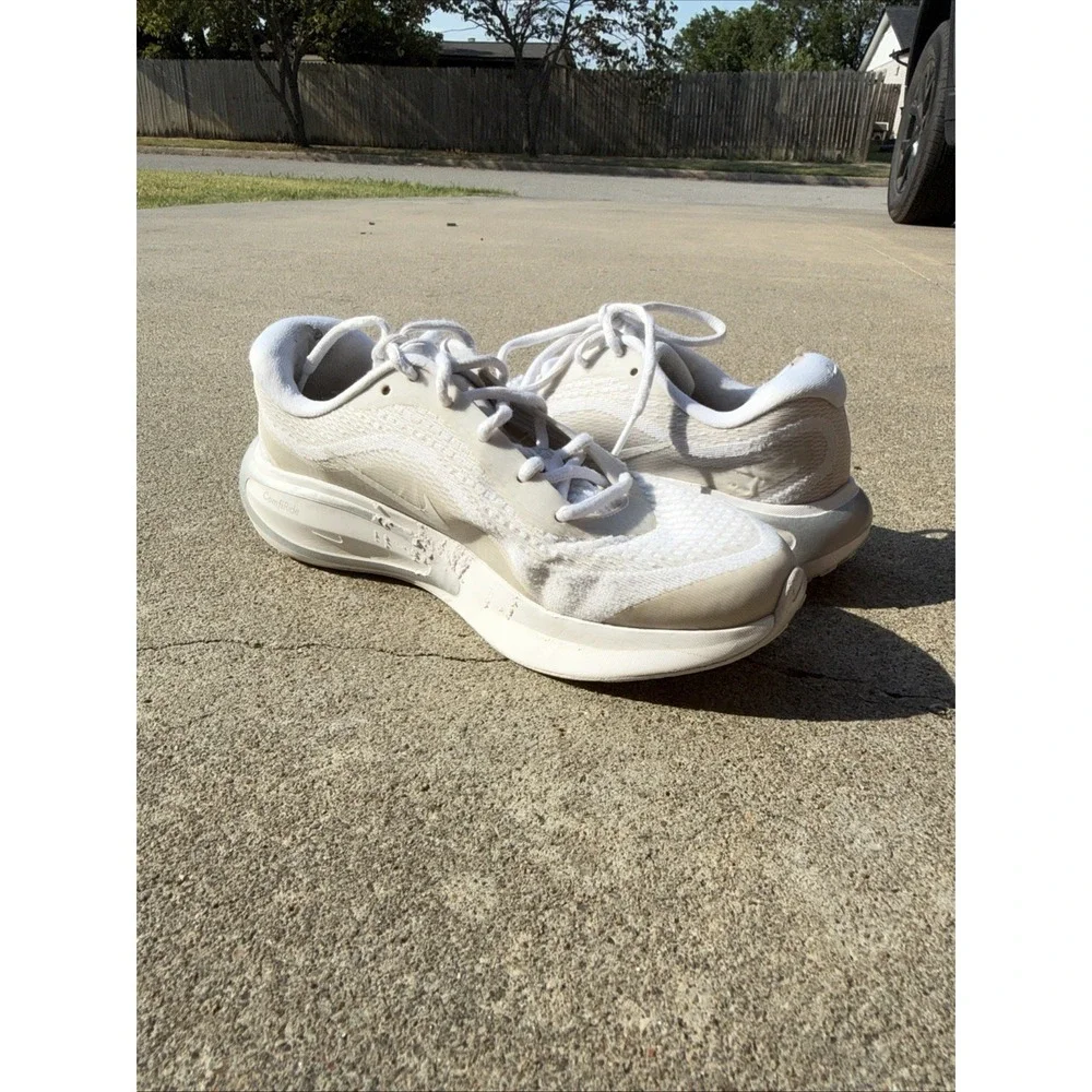 Nike Journey Run Womens Road Running Shoes FJ7765-102 Sz 8.5